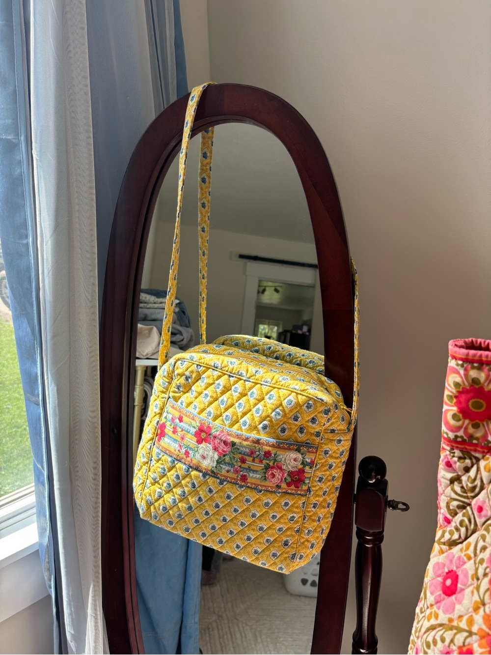 Vintage Elizabeth Vera Bradley Quilted Floral yellow Bag